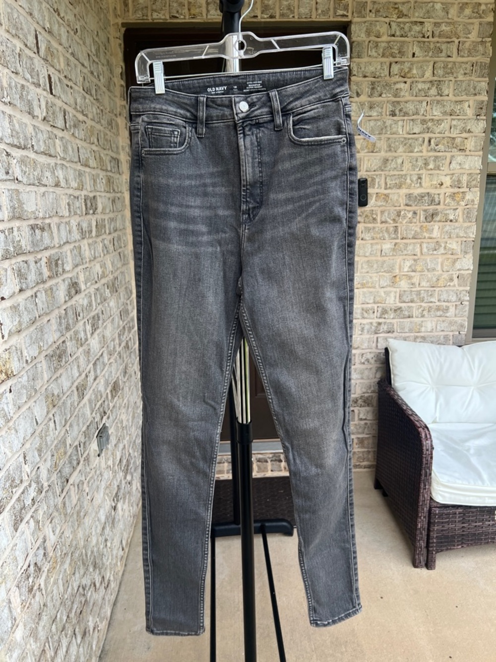 Old Navy Gray Extra High-Rise Rockstar Super Skinny Jeans size 10 Tall